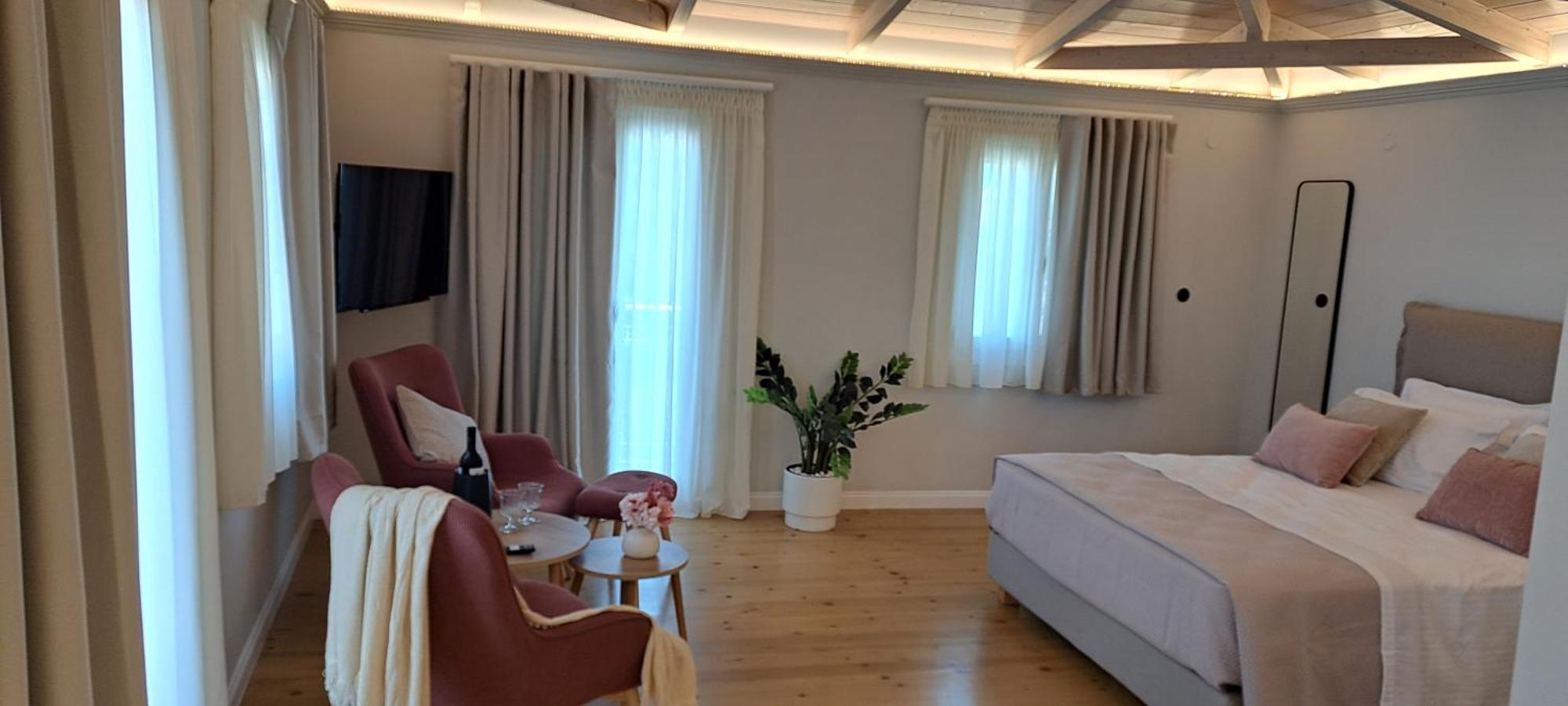 Verani Suites Lefkas Town Lefkada City Exterior foto